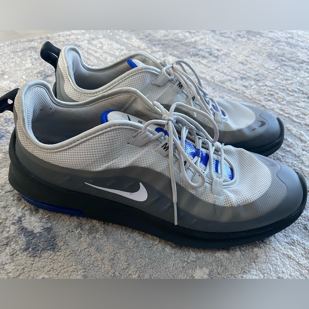 Men’s nike shoes size 11